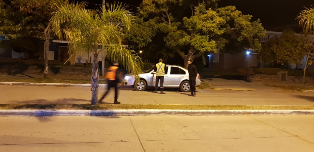 Operativo y controles en la noche