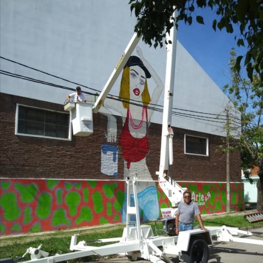 Los murales urbanos pasaron a embellecer un sector de Villa Ramallo