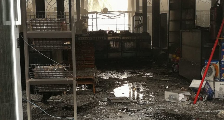 Pérdidas totales en el incendio de la mueblería 