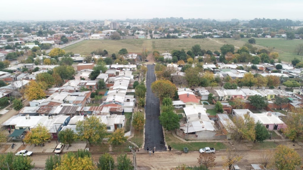 Asfaltado en Barrio Fonavi