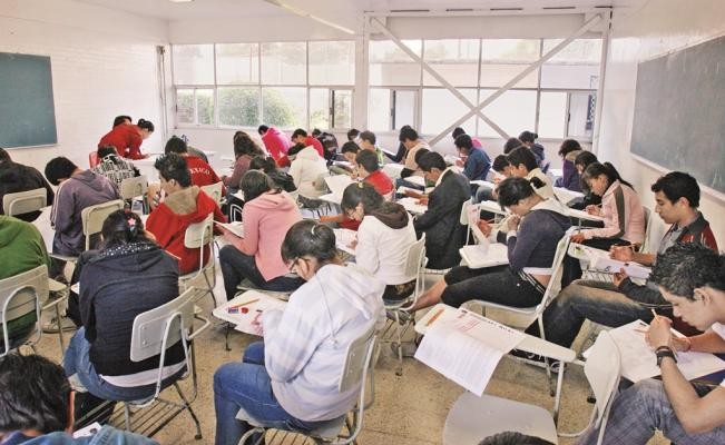 Becas educativas: La historia de los silenciosos donantes ramallenses