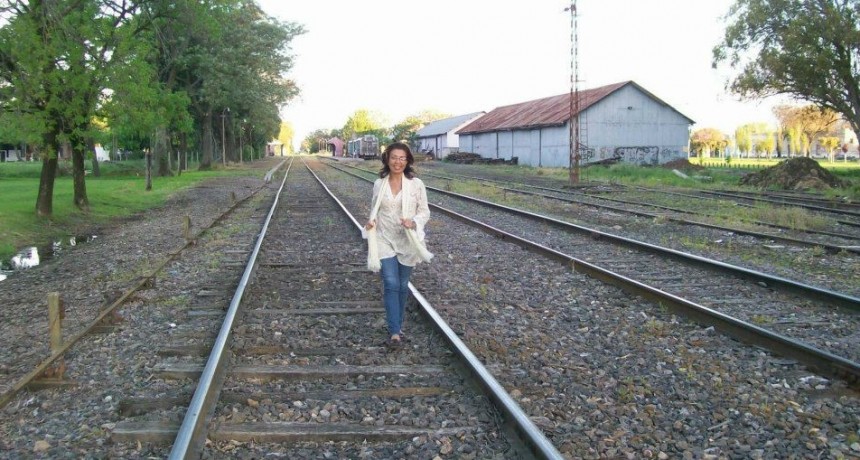 Por: Irama de Jesús Rodríguez Pedraza  “A: Alejandra y Víctor...  Resistiré.”