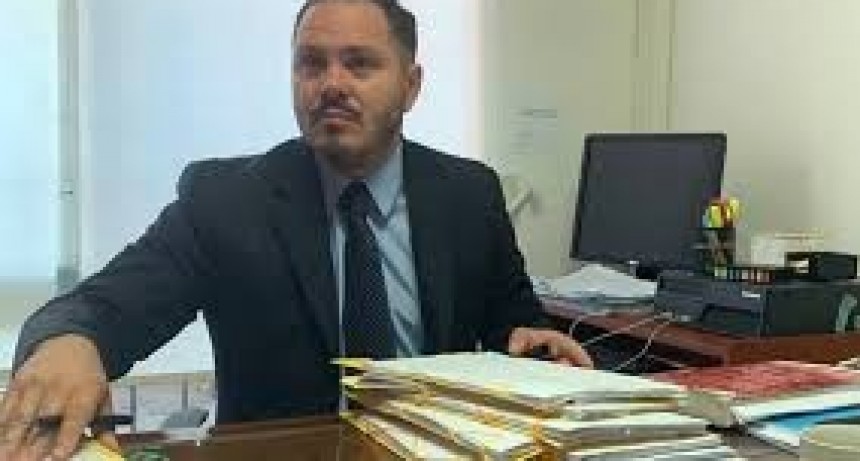 Investigan un audio de WhatsApp falso