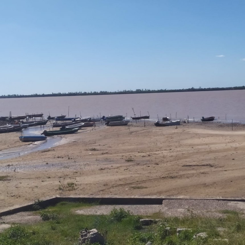 Bajante extraordinaria del Río Paraná