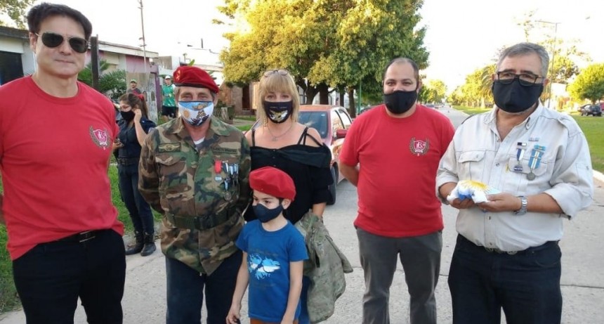 Homenaje de la Banda Popular Infanto Juvenil de Ramallo a los Héroes de Malvinas