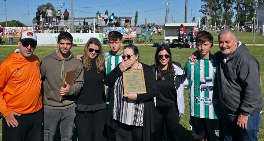 Emotivo homenaje a Roberto Claverol marcó el inicio del Mundialito Senior en Ramallo