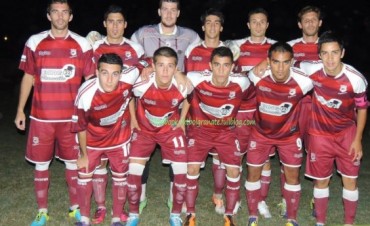 Defensores goleó a Conesa y es único puntero