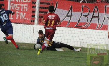 Defensores perdió 1 a 0 con Independiente en Chivilcoy