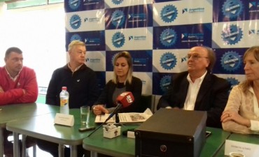 De Mendiguren presentó 