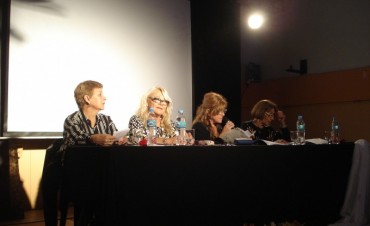 “De borradores y Sombras. 62 poemas para desangrar las palabras”