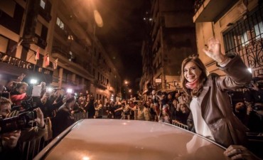 El Intendente Poletti participó del encuentro convocado por CFK
