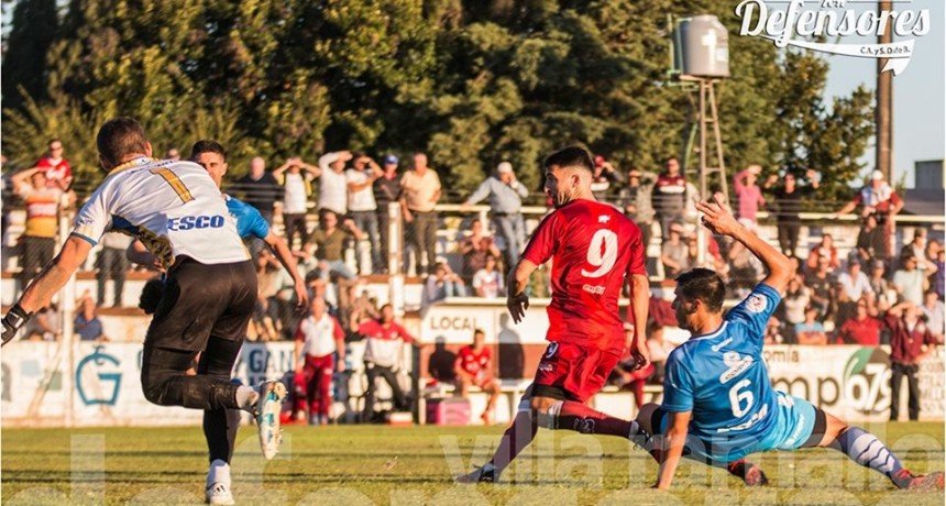 Con un agónico gol de Olego Defensores se metió en semifinales