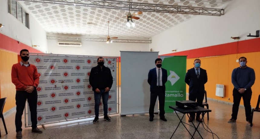 Comerciantes se reunieron con representantes de la banca oficial