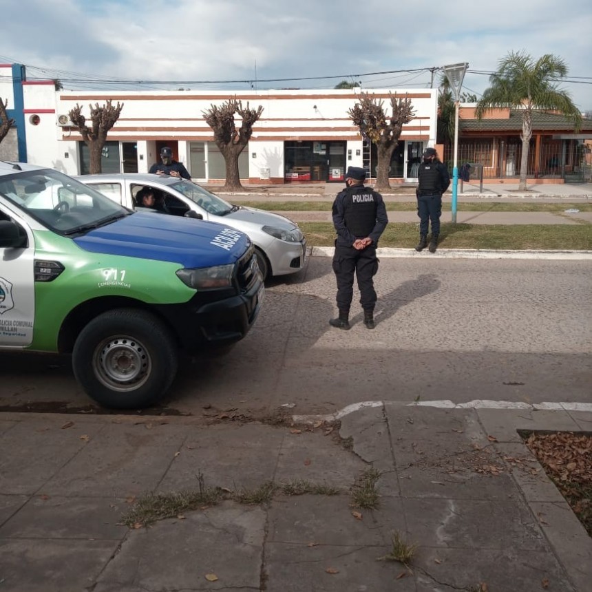 En Pérez Millán la policía y la GUR salieron a las calles para pedir conciencia social