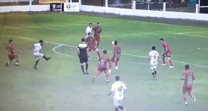 Defensores perdió 1 a 0 con Sportivo de Las Parejas