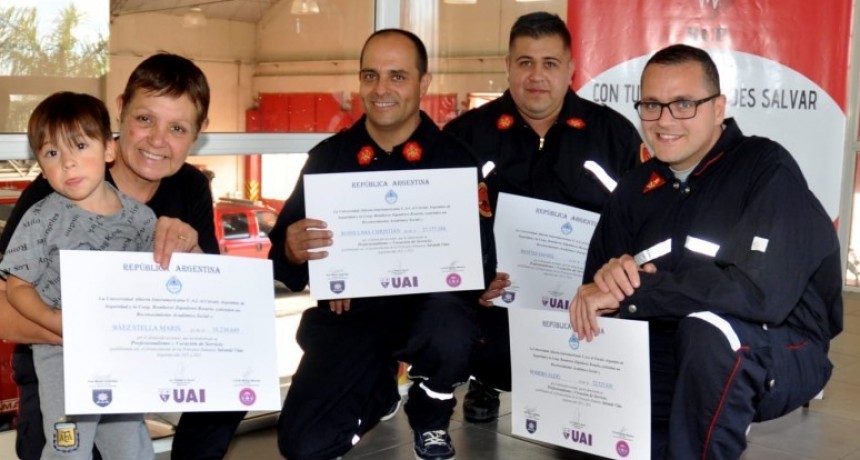Cuatro Bomberos de Ramallo recibieron un reconocimiento