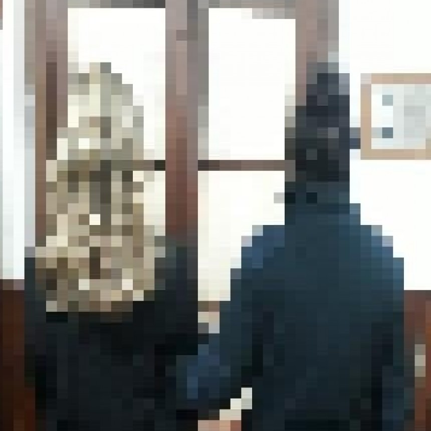 Un herido de arma blanca y un hombre golpeado