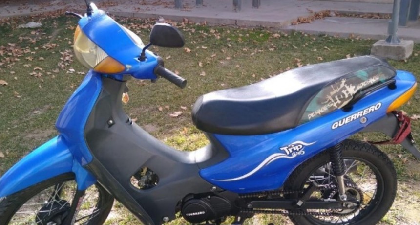 Sustrajeron una motocicleta estacionada en la vía pública en Villa Ramallo