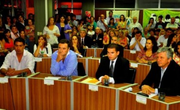 Se aprobaron las Becas y la Residencia Universitaria contin&uacute;a