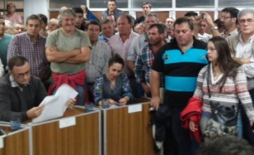 El veterinario Fernando Huarte pidió la renuncia de concejales