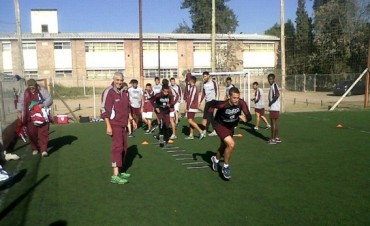 Defensores entrenó en Mendoza