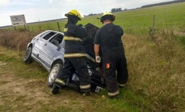 Vuelco en un camino rural