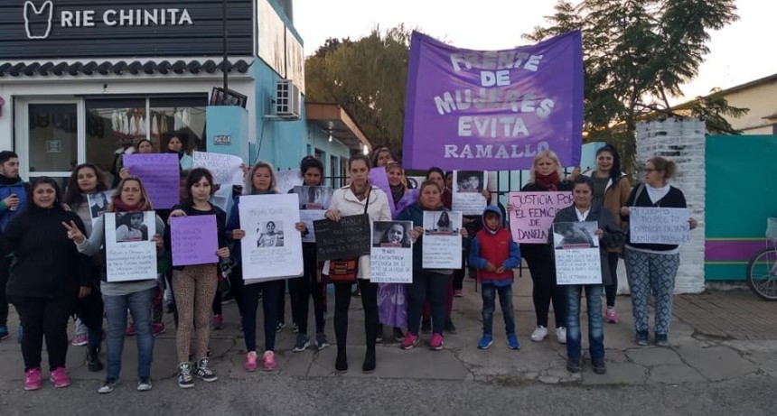 #NiUnaMenos: En Ramallo marcharon como en todo el país contra la violencia machista