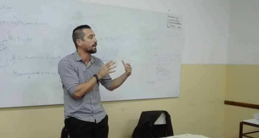 Unsen “Hoy es muy difícil acceder al mundo del trabajo sin una formación específica