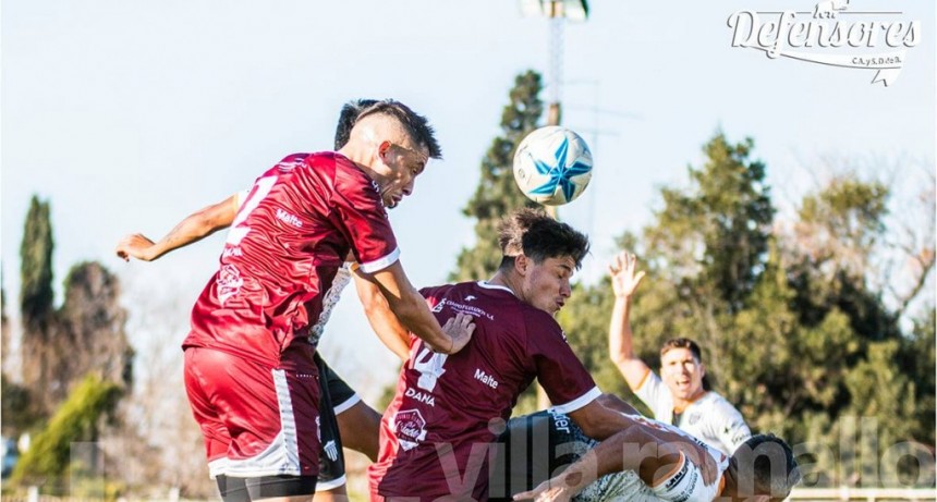 Defensores merecía el empate pero se quedó sin nada
