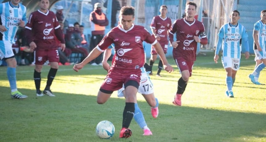 Defensores perdió con Racing en Córdoba