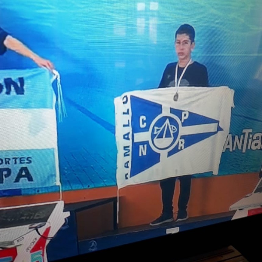 Podio para Barloqui y Degliantoni en el Nacional de natación