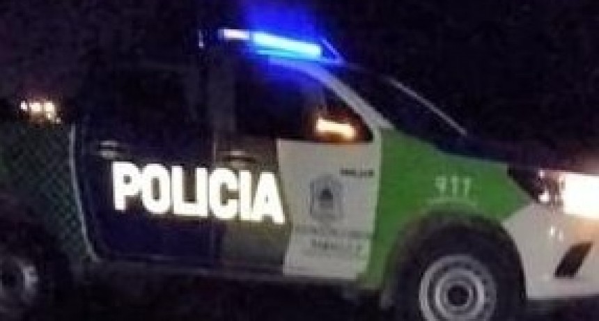 Un joven se encuentra en estado delicado, hay un detenido