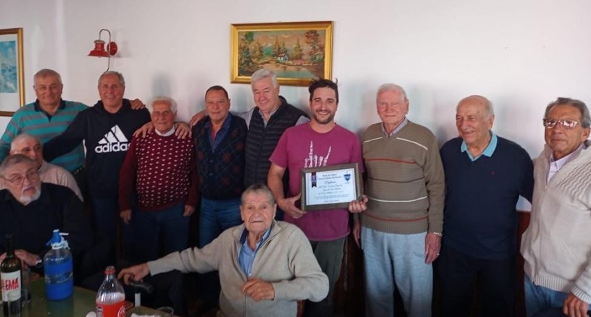 Emotivo encuentro de ex jugadores en la Peña Jorge Liborio Hollman en Pérez Millán