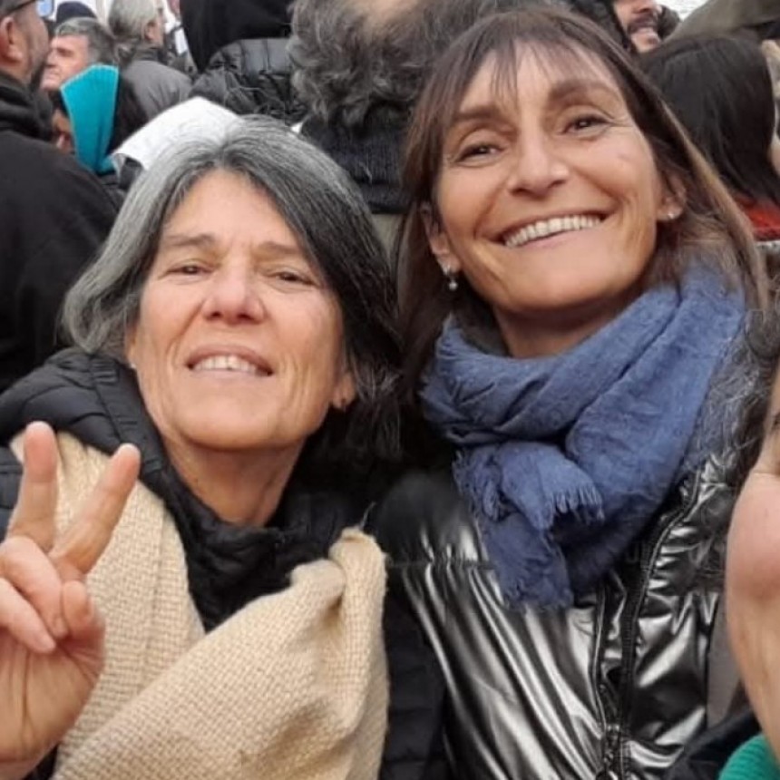 “Nadie se salva solo”: Vespetirni llamó a la unidad desde Plaza de Mayo