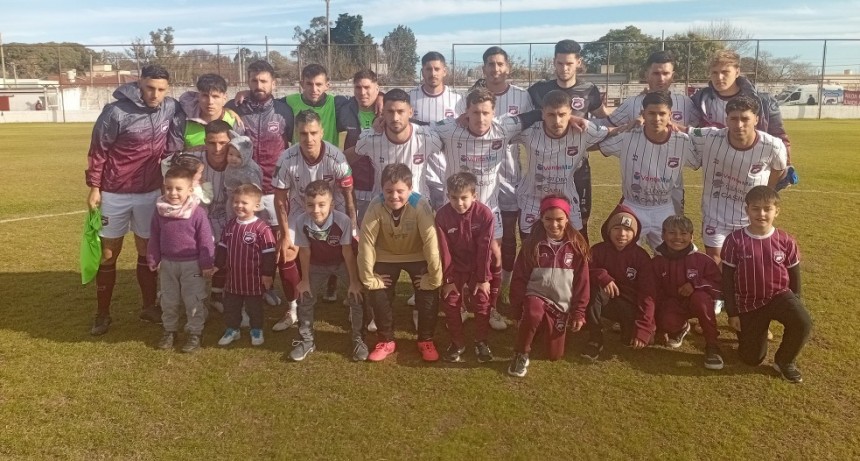 Federal A: Defensores no pudo con la eficacia de Sportivo y se complicó