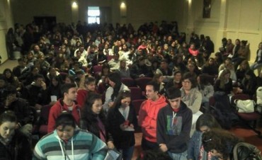 El municipio de Ramallo entregó 250 becas estudiantiles