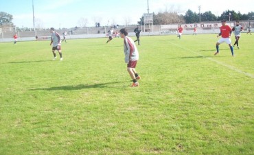 Defensores perdió 1 a 0 con Central Córdoba de Rosario