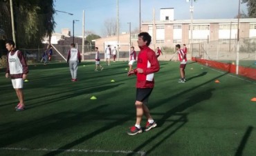 Defensores llegó a Mendoza con un solo objetivo