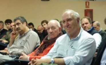 Víctor Tonelli “En los próximos años el sector ganadero va a generar un 75 por ciento más de empleos”