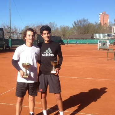 Gran presentación de Tomas Farjat