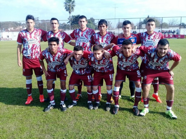 Defensores derrotó a Social 4 a 2 y se quedó con el clásico