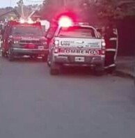 Fueron a sofocar un incendio y los atacaron a los piedrazos