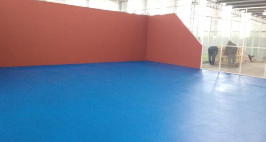 Defensores inaugura un complejo de canchas de Padel de nivel internacional