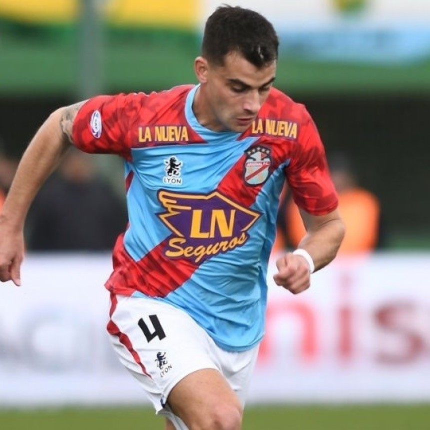 Fernando Torrent: ““No es momento de tomar una decisión sobre mi futuro futbolístico”