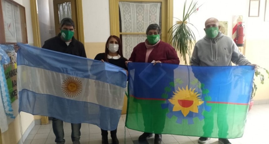 Donación de banderas