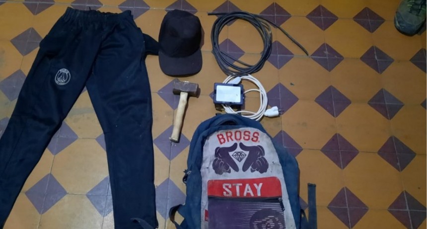 Un menor robo en una vivienda y con la ayuda de las cámaras policía pudo recuperar lo sustraído