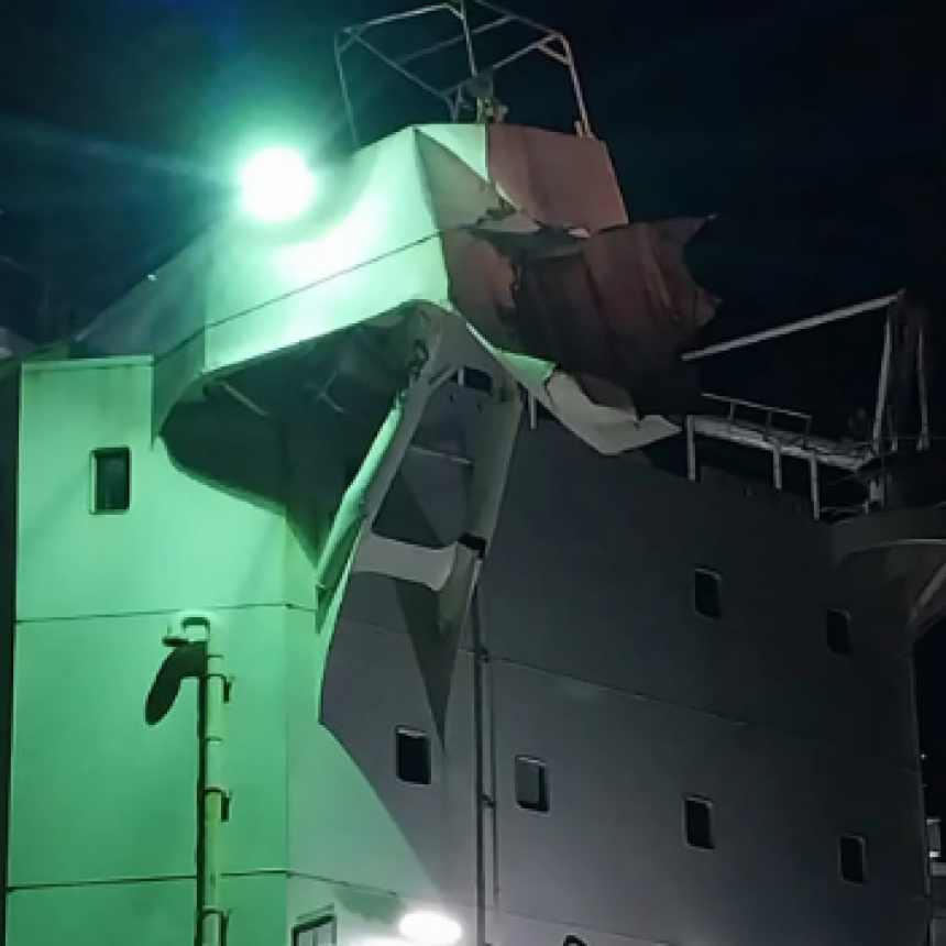 Choque de buques graneleros en el río Paraná: Daños menores y sin heridos