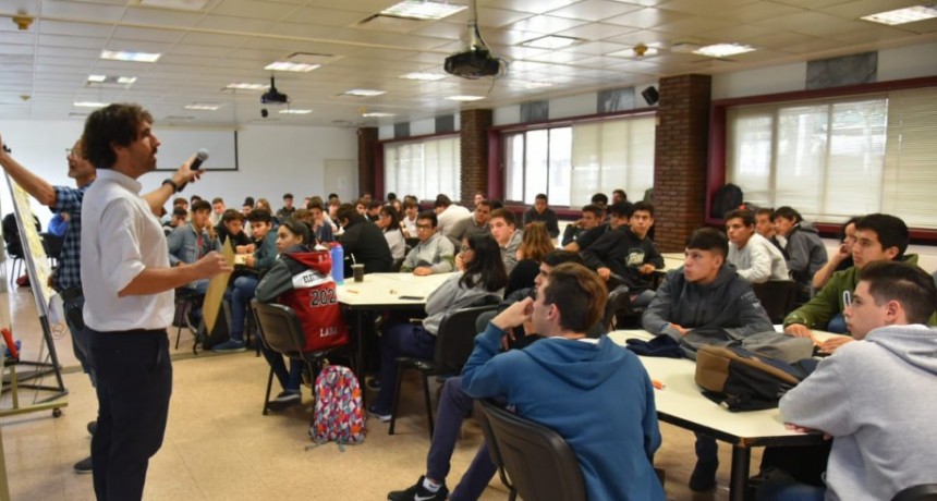 Se lanza la quinta edición de #GenTécnicoMakers: Potenciando la creatividad y la innovación en la tecnología