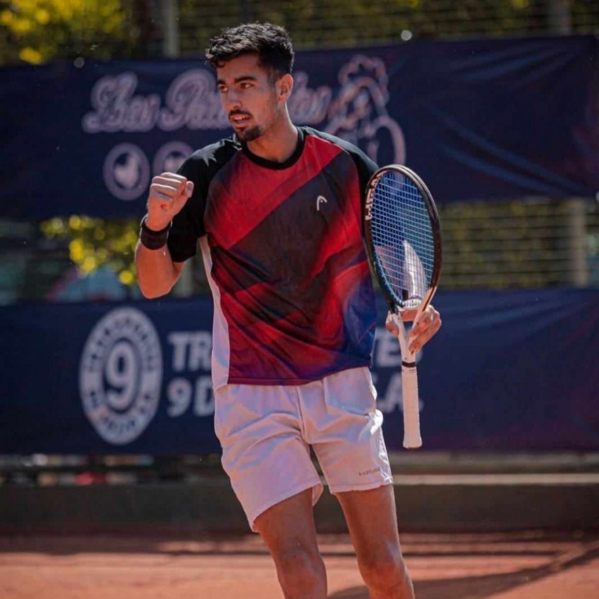 Tomas Farjat asciende en el ranking mundial de tenis