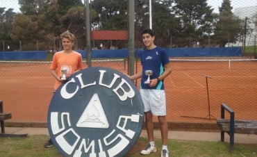 Tomas Farjat campeón por partida doble  